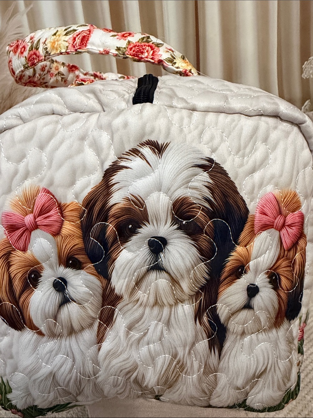 Quilted Floral Handle Travel Bag with Shih Tzu Print - White/Brown NWOT - Picture 2 of 3